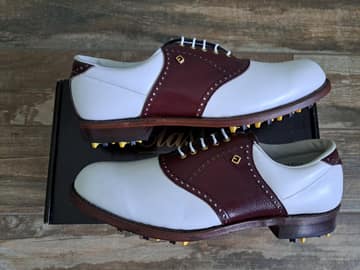 FootJoy style 51714: Smooth White/Pebbled Burgundy saddle